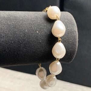 Baroque Faux Pearl Bracelet Gold Tone Adjustable Lobster Clasp Cream 5014
